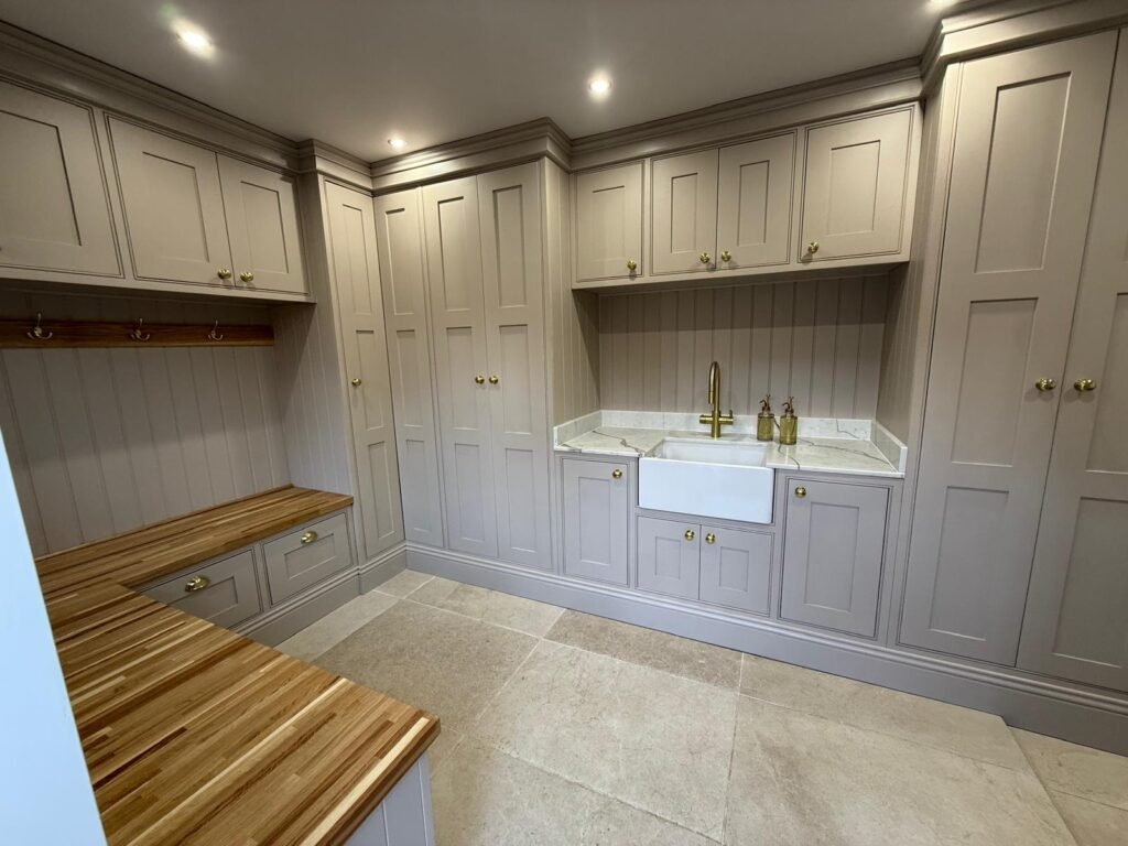 BOOTROOM : UTILITY ROOMS7